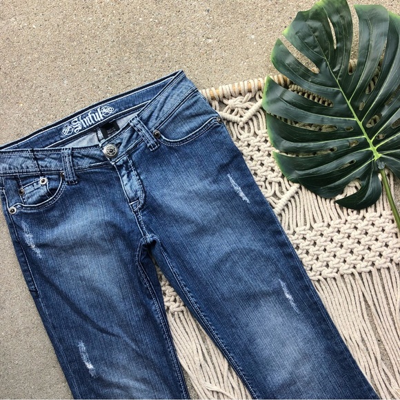 Women’s Sinful Jeans Size 27 - Picture 3 of 8